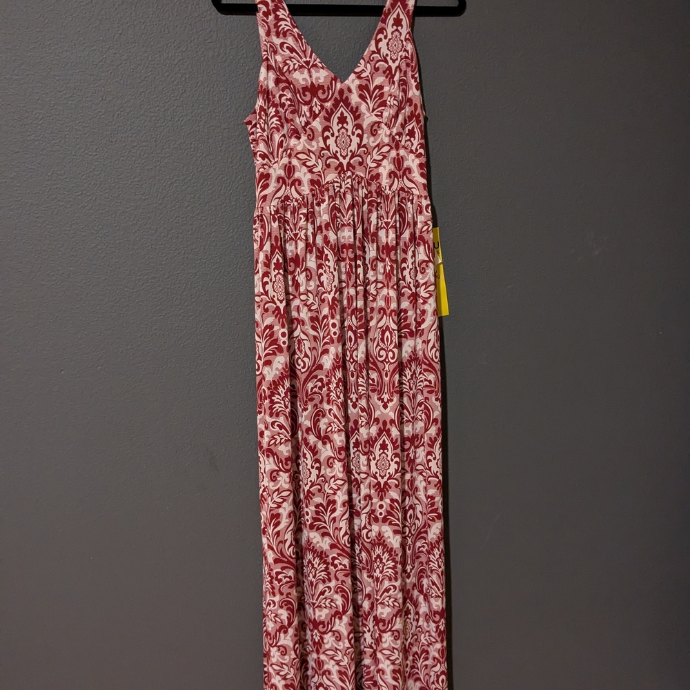 Elegant Red and White Maxi Dress
